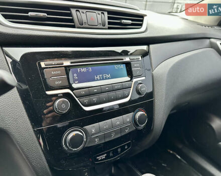 Білий Ніссан Кашкай, об'ємом двигуна 1.2 л та пробігом 56 тис. км за 14777 $, фото 21 на Automoto.ua