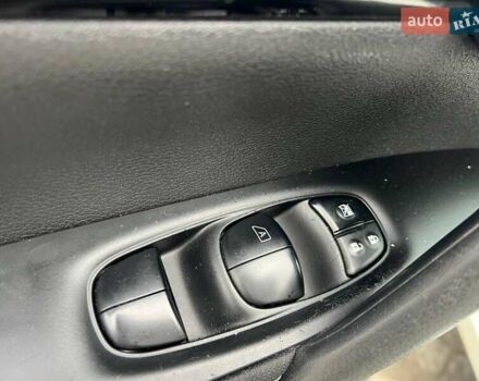 Білий Ніссан Кашкай, об'ємом двигуна 1.6 л та пробігом 216 тис. км за 16990 $, фото 15 на Automoto.ua