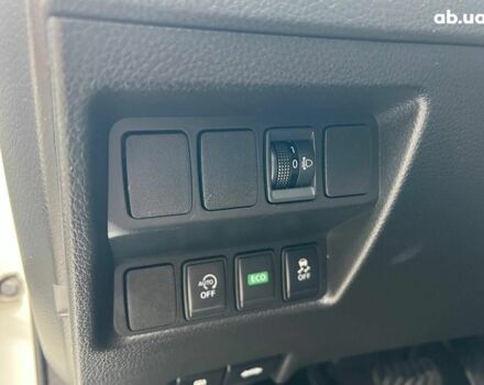 Білий Ніссан Кашкай, об'ємом двигуна 1.6 л та пробігом 216 тис. км за 16990 $, фото 20 на Automoto.ua