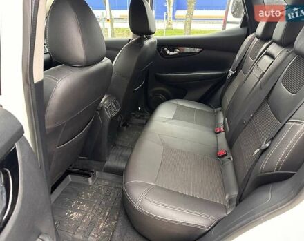 Білий Ніссан Кашкай, об'ємом двигуна 1.6 л та пробігом 160 тис. км за 15900 $, фото 14 на Automoto.ua