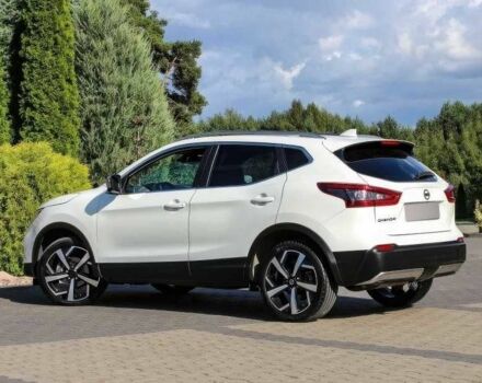 Белый Ниссан Кашкай, объемом двигателя 1.2 л и пробегом 99 тыс. км за 9200 $, фото 4 на Automoto.ua