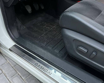 Білий Ніссан Кашкай, об'ємом двигуна 1.6 л та пробігом 136 тис. км за 17000 $, фото 14 на Automoto.ua