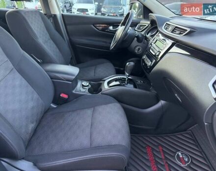 Белый Ниссан Кашкай, объемом двигателя 2 л и пробегом 187 тыс. км за 16500 $, фото 17 на Automoto.ua