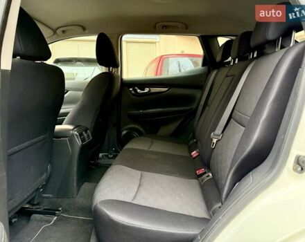 Білий Ніссан Кашкай, об'ємом двигуна 1.2 л та пробігом 85 тис. км за 15800 $, фото 8 на Automoto.ua