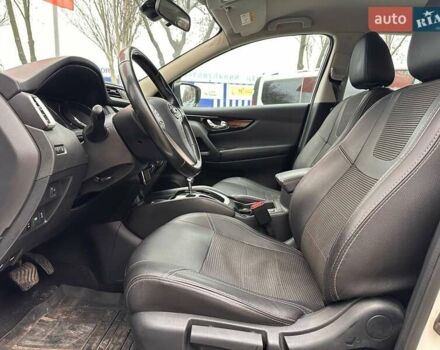 Білий Ніссан Кашкай, об'ємом двигуна 1.6 л та пробігом 160 тис. км за 15900 $, фото 9 на Automoto.ua