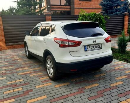 Білий Ніссан Кашкай, об'ємом двигуна 1.2 л та пробігом 171 тис. км за 15000 $, фото 1 на Automoto.ua