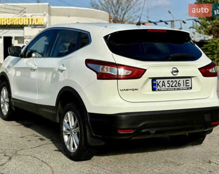 Белый Ниссан Кашкай, объемом двигателя 1.2 л и пробегом 150 тыс. км за 11700 $, фото 9 на Automoto.ua