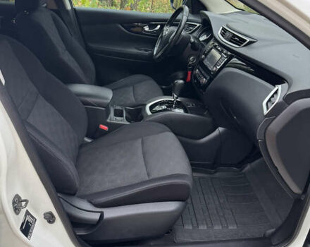 Білий Ніссан Кашкай, об'ємом двигуна 1.6 л та пробігом 137 тис. км за 14900 $, фото 13 на Automoto.ua