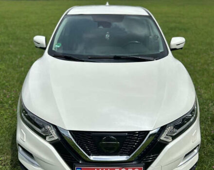 Белый Ниссан Кашкай, объемом двигателя 1.6 л и пробегом 123 тыс. км за 18200 $, фото 6 на Automoto.ua