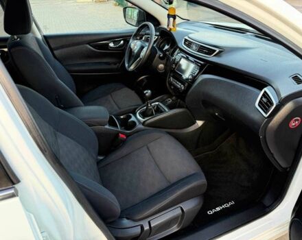 Белый Ниссан Кашкай, объемом двигателя 1.5 л и пробегом 213 тыс. км за 15900 $, фото 9 на Automoto.ua