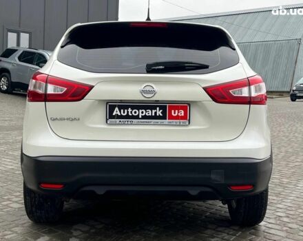 Білий Ніссан Кашкай, об'ємом двигуна 1.6 л та пробігом 216 тис. км за 16990 $, фото 7 на Automoto.ua