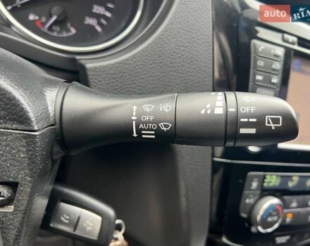 Білий Ніссан Кашкай, об'ємом двигуна 1.6 л та пробігом 216 тис. км за 16990 $, фото 25 на Automoto.ua