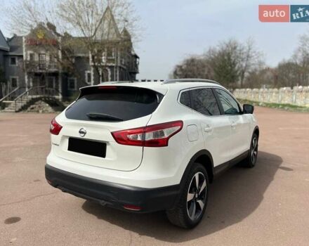 Белый Ниссан Кашкай, объемом двигателя 1.46 л и пробегом 178 тыс. км за 13500 $, фото 5 на Automoto.ua