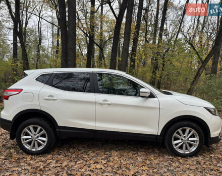 Білий Ніссан Кашкай, об'ємом двигуна 1.6 л та пробігом 137 тис. км за 14900 $, фото 8 на Automoto.ua