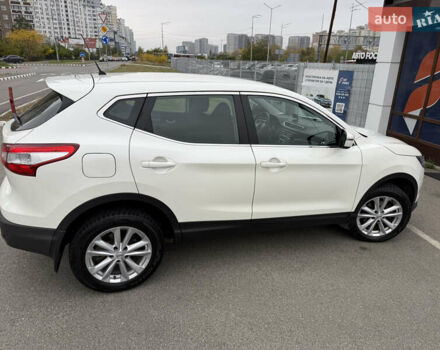 Белый Ниссан Кашкай, объемом двигателя 1.2 л и пробегом 48 тыс. км за 17700 $, фото 11 на Automoto.ua