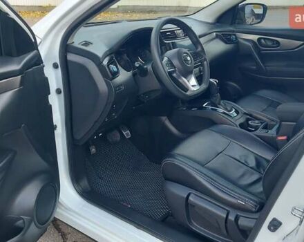 Белый Ниссан Кашкай, объемом двигателя 2 л и пробегом 53 тыс. км за 15250 $, фото 18 на Automoto.ua