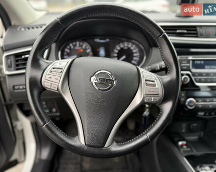 Белый Ниссан Кашкай, объемом двигателя 1.2 л и пробегом 48 тыс. км за 17700 $, фото 28 на Automoto.ua