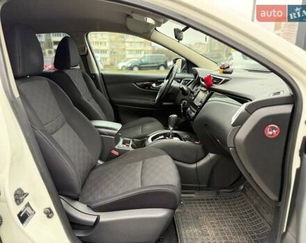 Белый Ниссан Кашкай, объемом двигателя 1.2 л и пробегом 158 тыс. км за 14990 $, фото 11 на Automoto.ua