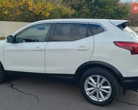 Белый Ниссан Кашкай, объемом двигателя 2 л и пробегом 53 тыс. км за 15250 $, фото 15 на Automoto.ua