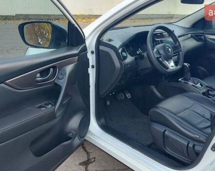 Белый Ниссан Кашкай, объемом двигателя 2 л и пробегом 53 тыс. км за 15250 $, фото 17 на Automoto.ua