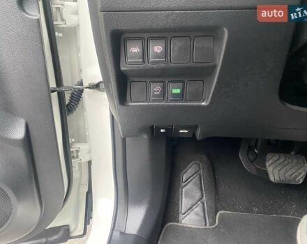 Белый Ниссан Кашкай, объемом двигателя 1.6 л и пробегом 58 тыс. км за 17900 $, фото 16 на Automoto.ua