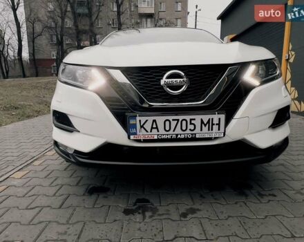 Белый Ниссан Кашкай, объемом двигателя 1.6 л и пробегом 64 тыс. км за 17999 $, фото 3 на Automoto.ua