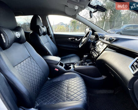 Белый Ниссан Кашкай, объемом двигателя 1.2 л и пробегом 99 тыс. км за 16490 $, фото 14 на Automoto.ua