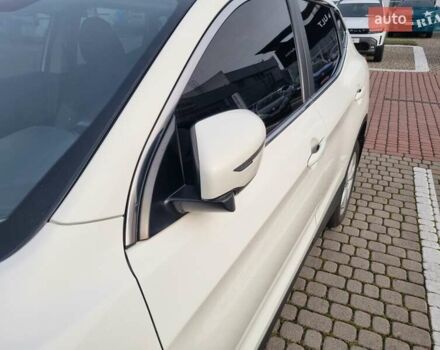 Белый Ниссан Кашкай, объемом двигателя 1.2 л и пробегом 178 тыс. км за 12800 $, фото 35 на Automoto.ua