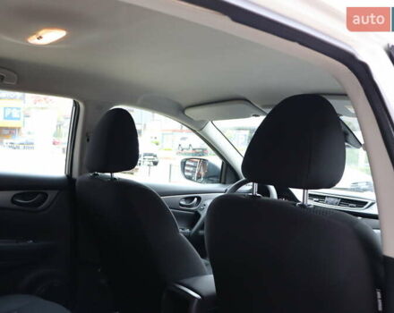 Белый Ниссан Кашкай, объемом двигателя 1.6 л и пробегом 245 тыс. км за 15900 $, фото 34 на Automoto.ua