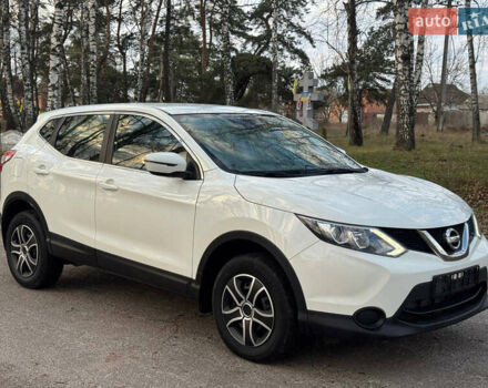 Белый Ниссан Кашкай, объемом двигателя 1.2 л и пробегом 113 тыс. км за 10950 $, фото 2 на Automoto.ua