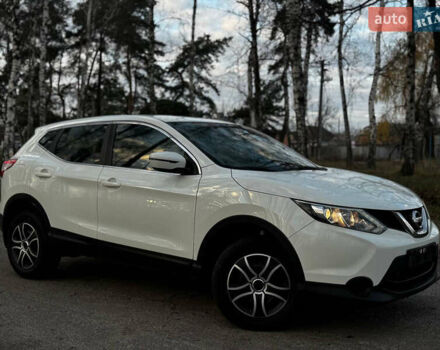 Белый Ниссан Кашкай, объемом двигателя 1.2 л и пробегом 113 тыс. км за 10950 $, фото 1 на Automoto.ua