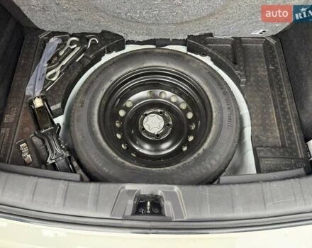 Белый Ниссан Кашкай, объемом двигателя 1.2 л и пробегом 161 тыс. км за 11900 $, фото 25 на Automoto.ua