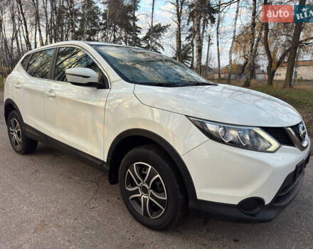 Белый Ниссан Кашкай, объемом двигателя 1.2 л и пробегом 113 тыс. км за 10950 $, фото 9 на Automoto.ua