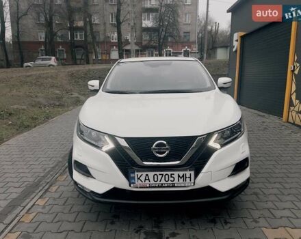 Белый Ниссан Кашкай, объемом двигателя 1.6 л и пробегом 64 тыс. км за 17999 $, фото 2 на Automoto.ua