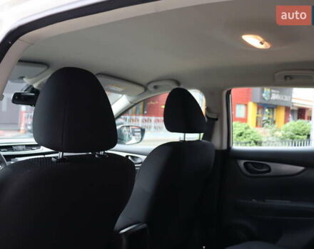 Белый Ниссан Кашкай, объемом двигателя 1.6 л и пробегом 245 тыс. км за 15900 $, фото 26 на Automoto.ua