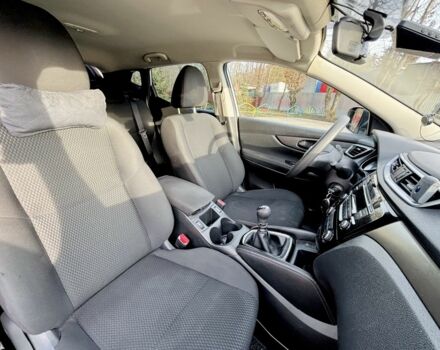 Белый Ниссан Кашкай, объемом двигателя 1.2 л и пробегом 130 тыс. км за 12300 $, фото 10 на Automoto.ua