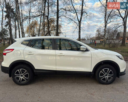 Белый Ниссан Кашкай, объемом двигателя 1.2 л и пробегом 113 тыс. км за 10950 $, фото 13 на Automoto.ua