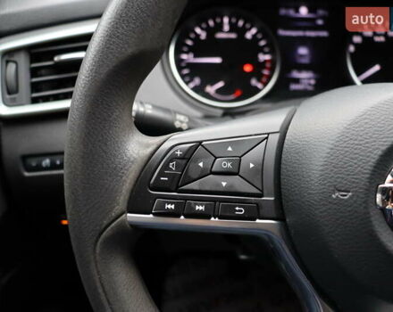 Белый Ниссан Кашкай, объемом двигателя 1.6 л и пробегом 245 тыс. км за 15900 $, фото 16 на Automoto.ua