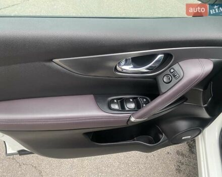 Белый Ниссан Кашкай, объемом двигателя 1.6 л и пробегом 58 тыс. км за 17900 $, фото 15 на Automoto.ua