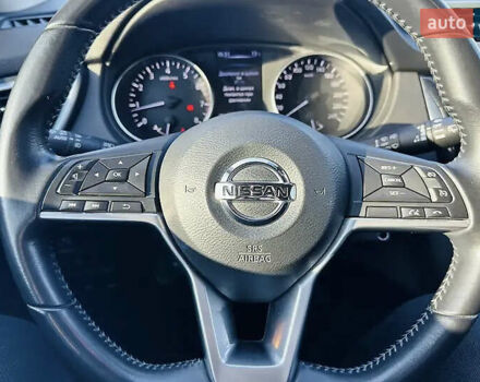 Белый Ниссан Кашкай, объемом двигателя 1.2 л и пробегом 100 тыс. км за 12900 $, фото 8 на Automoto.ua