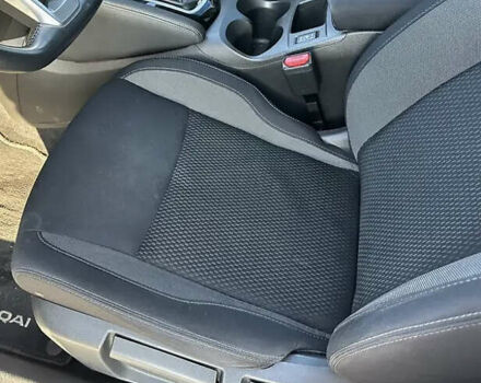 Белый Ниссан Кашкай, объемом двигателя 1.2 л и пробегом 100 тыс. км за 12900 $, фото 9 на Automoto.ua