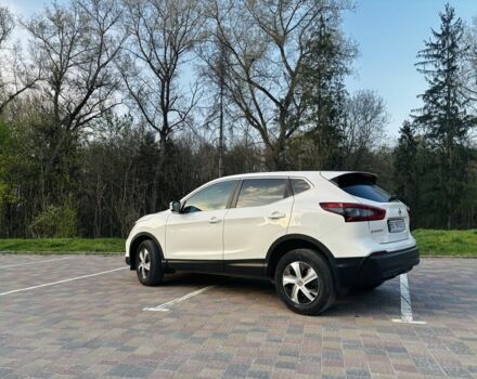 Белый Ниссан Кашкай, объемом двигателя 1.2 л и пробегом 130 тыс. км за 12300 $, фото 7 на Automoto.ua