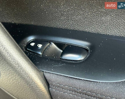 Белый Ниссан Кашкай, объемом двигателя 1.2 л и пробегом 113 тыс. км за 10950 $, фото 48 на Automoto.ua