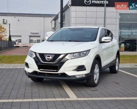 Белый Ниссан Кашкай, объемом двигателя 1.2 л и пробегом 178 тыс. км за 12800 $, фото 6 на Automoto.ua