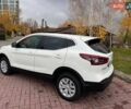 Белый Ниссан Кашкай, объемом двигателя 1.2 л и пробегом 161 тыс. км за 11900 $, фото 3 на Automoto.ua