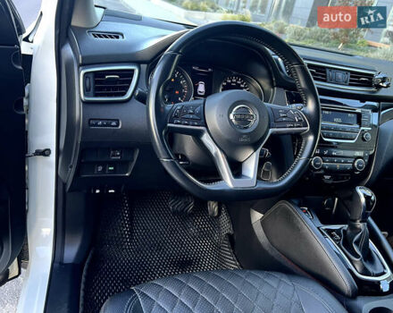 Белый Ниссан Кашкай, объемом двигателя 1.2 л и пробегом 99 тыс. км за 16490 $, фото 11 на Automoto.ua
