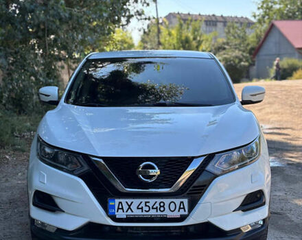 Белый Ниссан Кашкай, объемом двигателя 1.2 л и пробегом 87 тыс. км за 16200 $, фото 1 на Automoto.ua