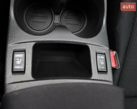 Белый Ниссан Кашкай, объемом двигателя 1.6 л и пробегом 245 тыс. км за 15900 $, фото 21 на Automoto.ua