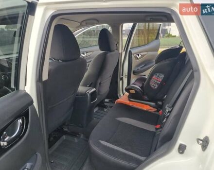 Белый Ниссан Кашкай, объемом двигателя 1.2 л и пробегом 178 тыс. км за 12800 $, фото 23 на Automoto.ua