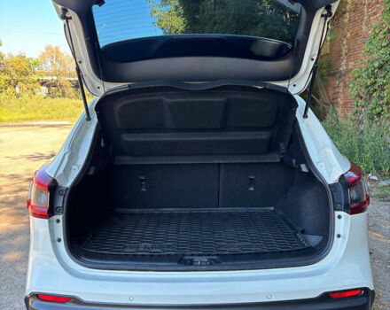 Белый Ниссан Кашкай, объемом двигателя 1.2 л и пробегом 87 тыс. км за 16200 $, фото 28 на Automoto.ua